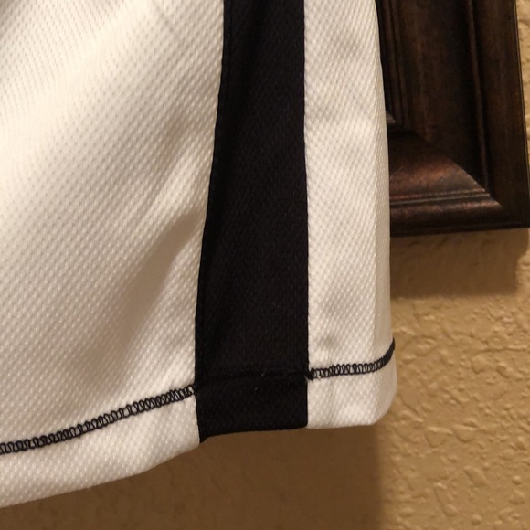 Made For Life athletic top. Small.  Very good condition. Worn just a few times. - Picture 7 of 12